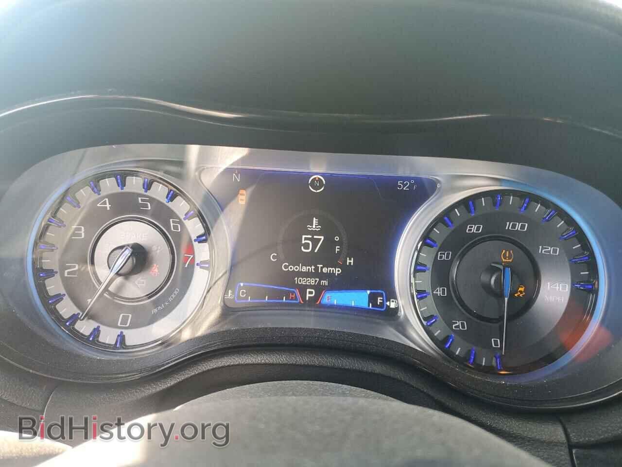 2019 CHRYSLER 300 - VIN: 2C3CCAGG7KH533835 - Фото 9