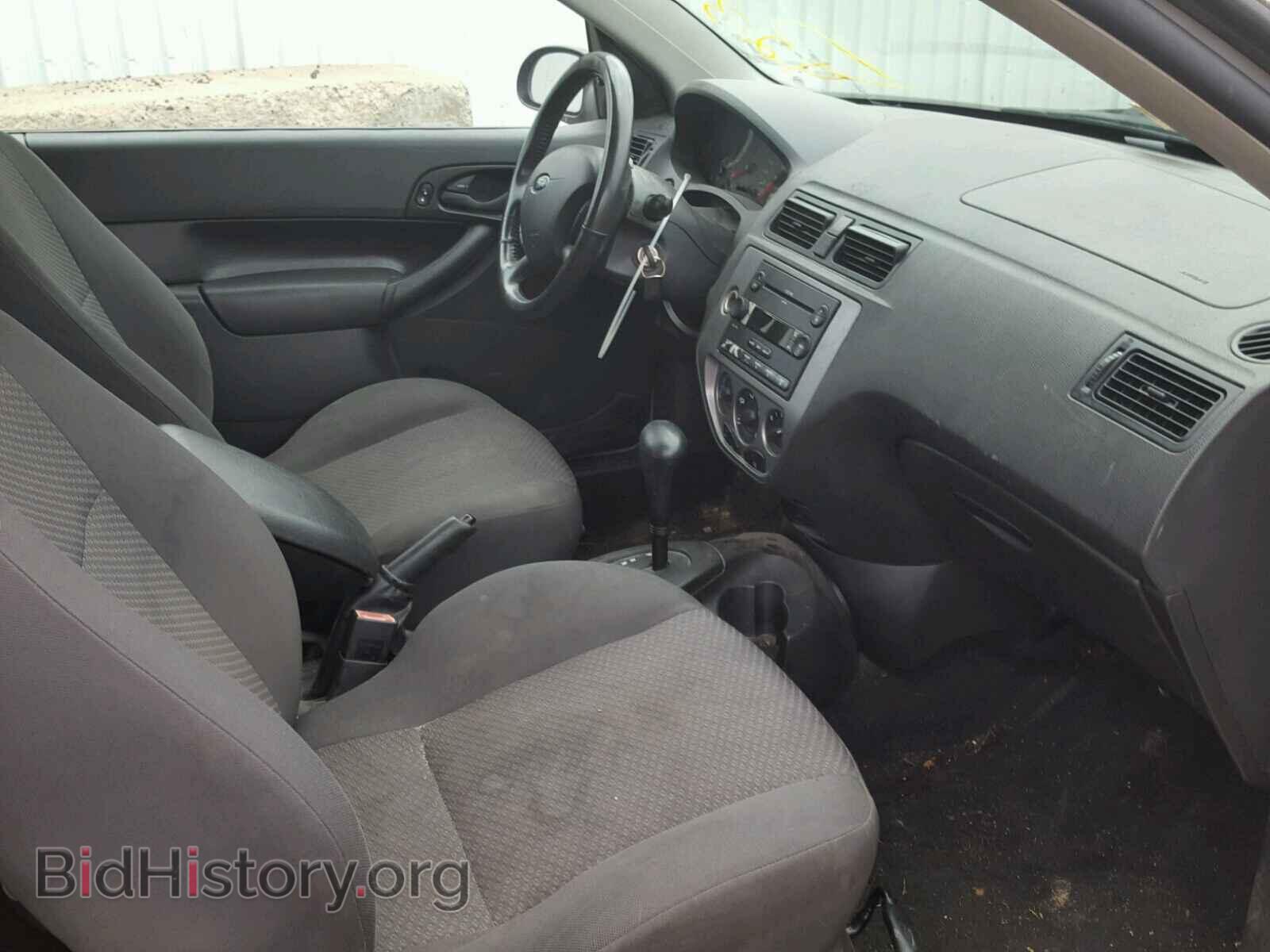 2005 FORD FOCUS - VIN: 3FAFP31NX5R111346 - Фото 5