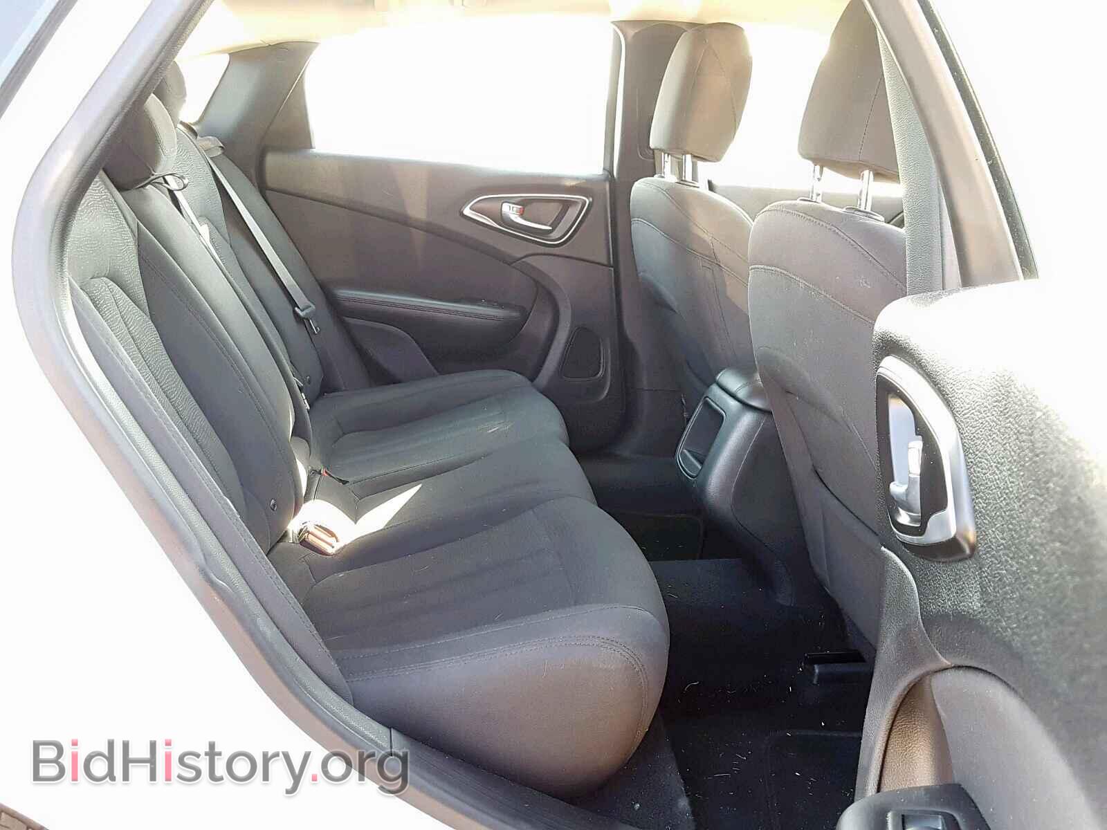 2016 CHRYSLER 200 - VIN: 1C3CCCAB7GN126458 - Photo 6
