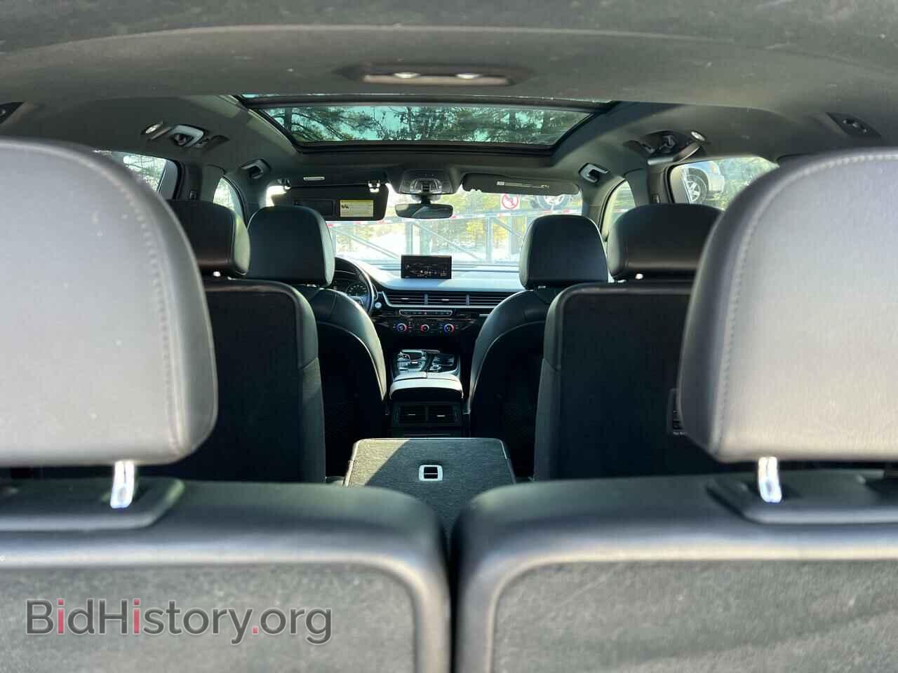 2017 AUDI Q7 - VIN: WA1AAAF74HD005602 - Фото 9
