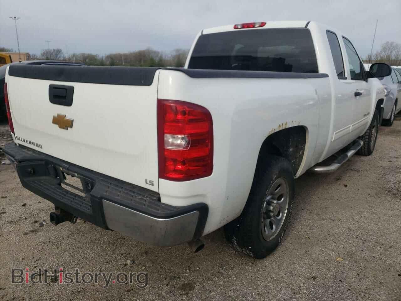 2011 CHEVROLET SILVERADO - VIN: 1GCRKREA1BZ102459 - Фото 4