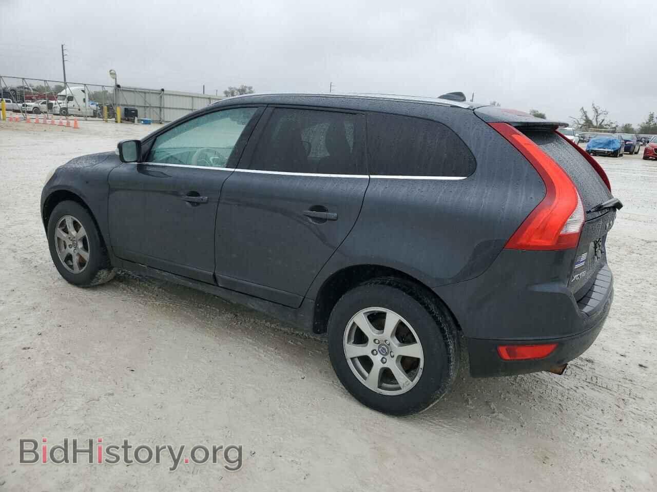 2011 VOLVO XC60 - VIN: YV4940DZ8B2183088 - Фото 2