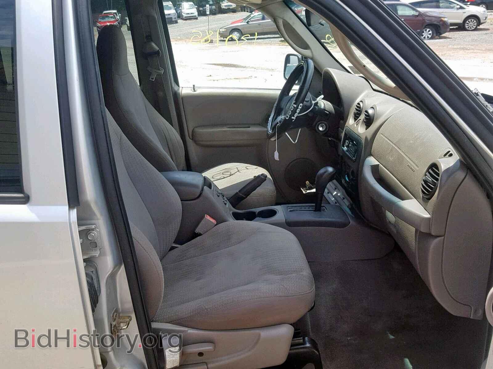 2004 JEEP LIBERTY SP - VIN: 1J4GK48K24W238564 - Фото 5
