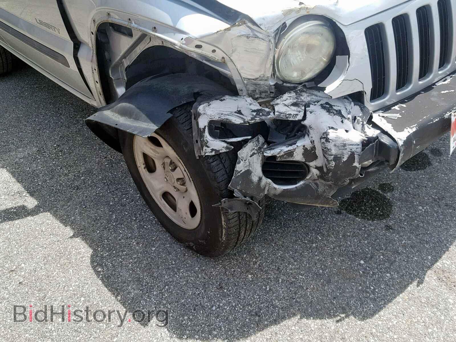 2004 JEEP LIBERTY SP - VIN: 1J4GK48K24W238564 - Фото 9