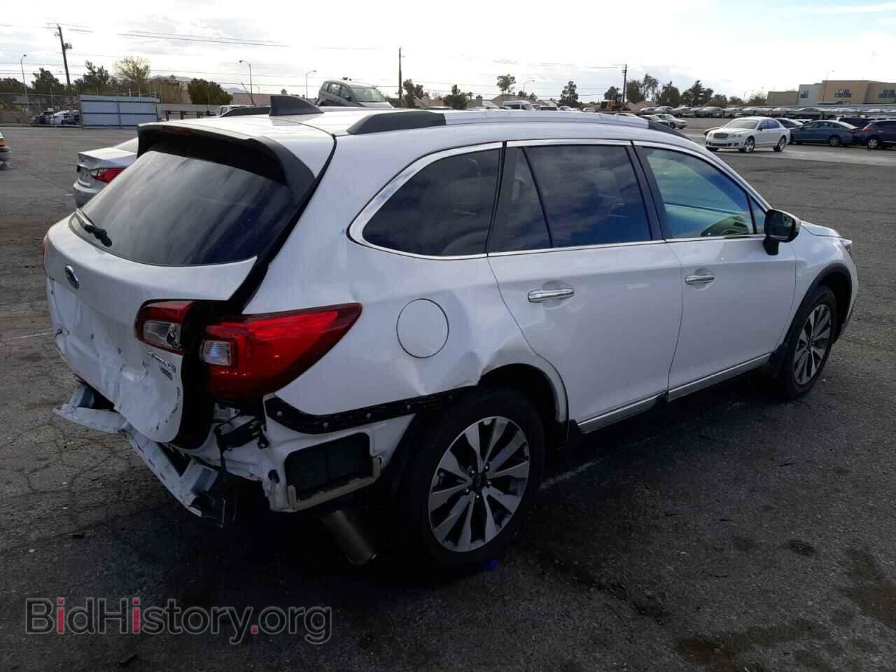 2019 SUBARU OUTBACK - VIN: 4S4BSETC8K3363407 - Фото 3