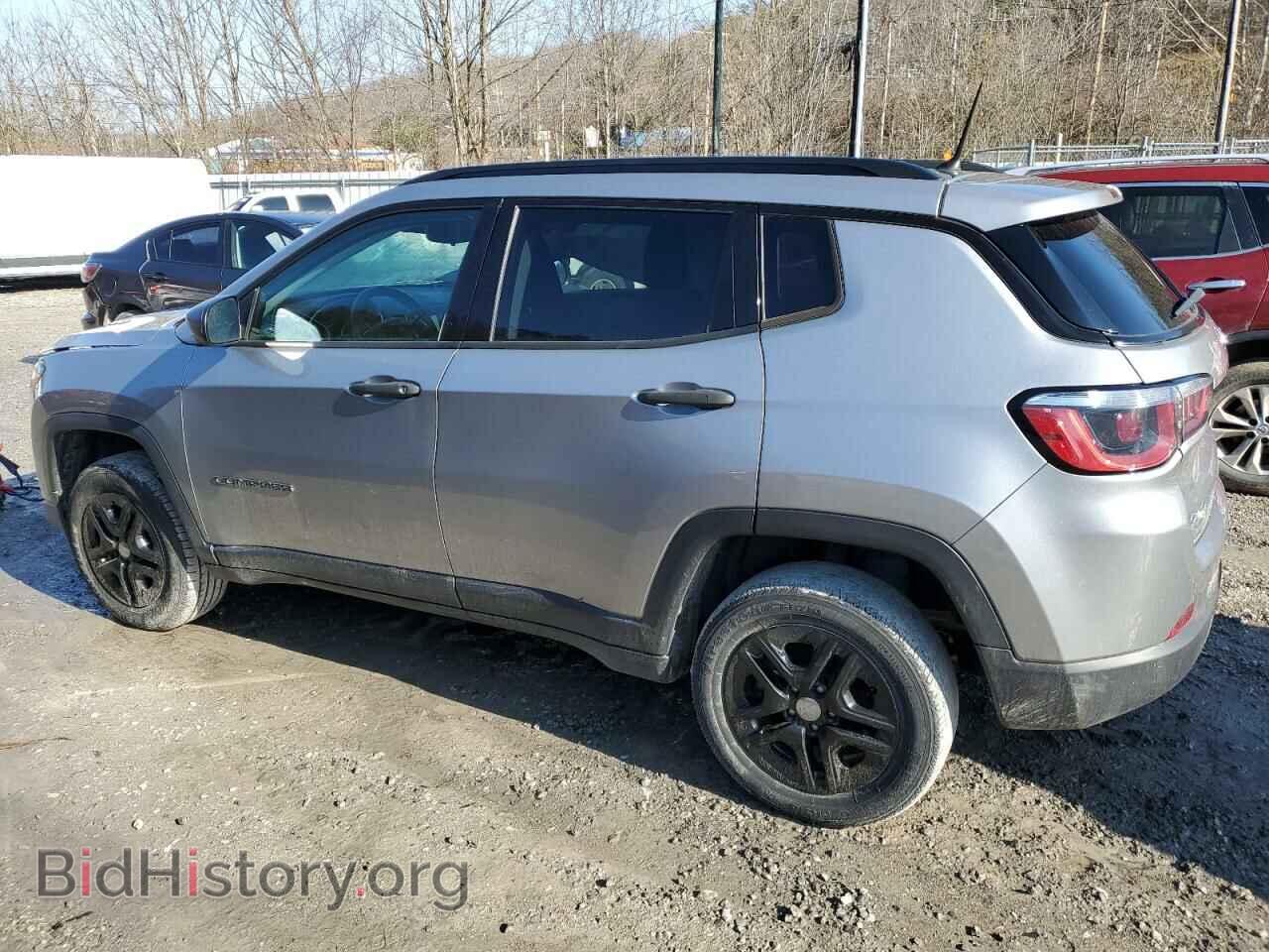2018 JEEP COMPASS - VIN: 3C4NJDAB3JT146813 - Фото 2