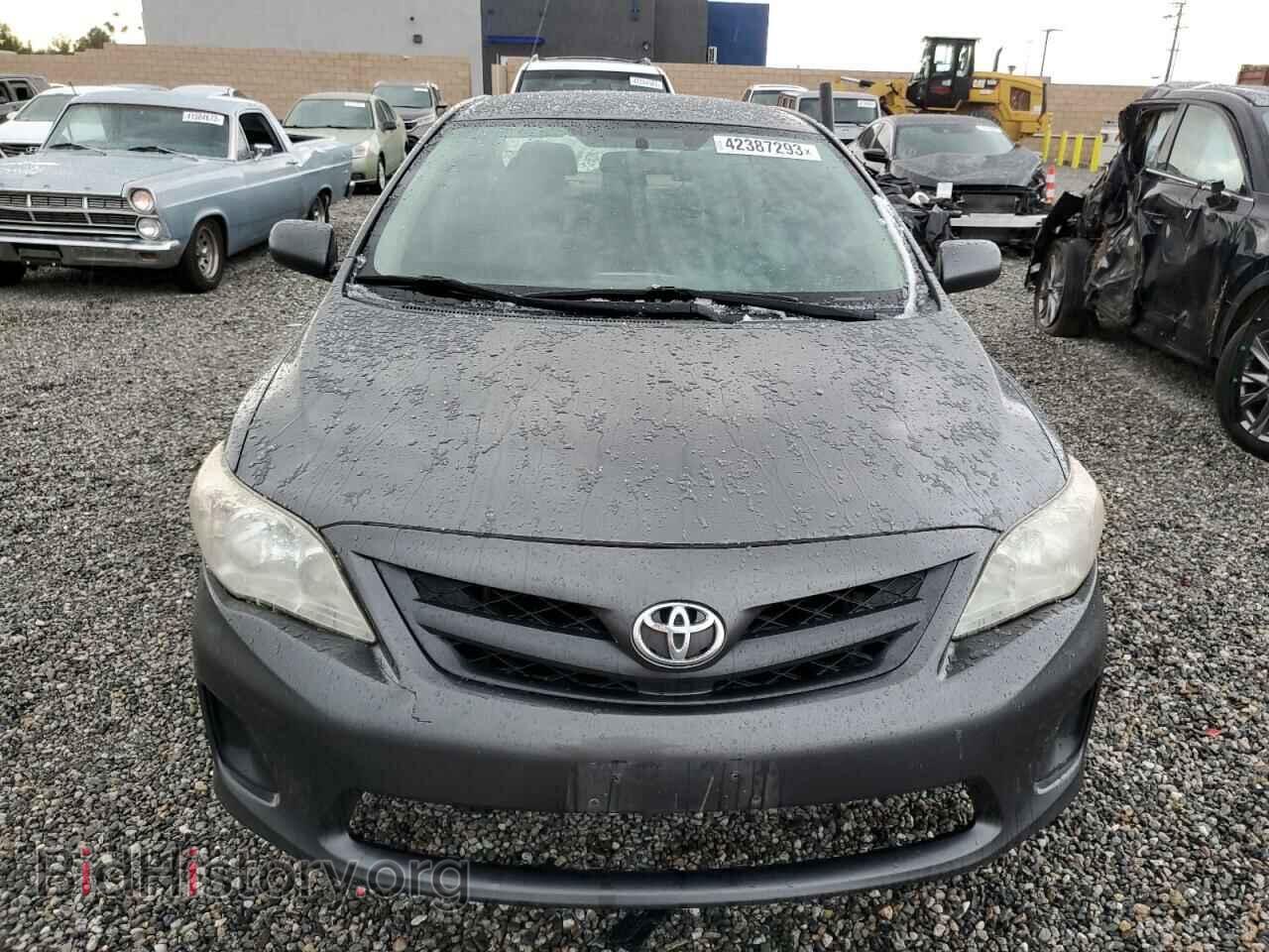 2011 TOYOTA COROLLA - VIN: 2T1BU4EE2BC689802 - Фото 5