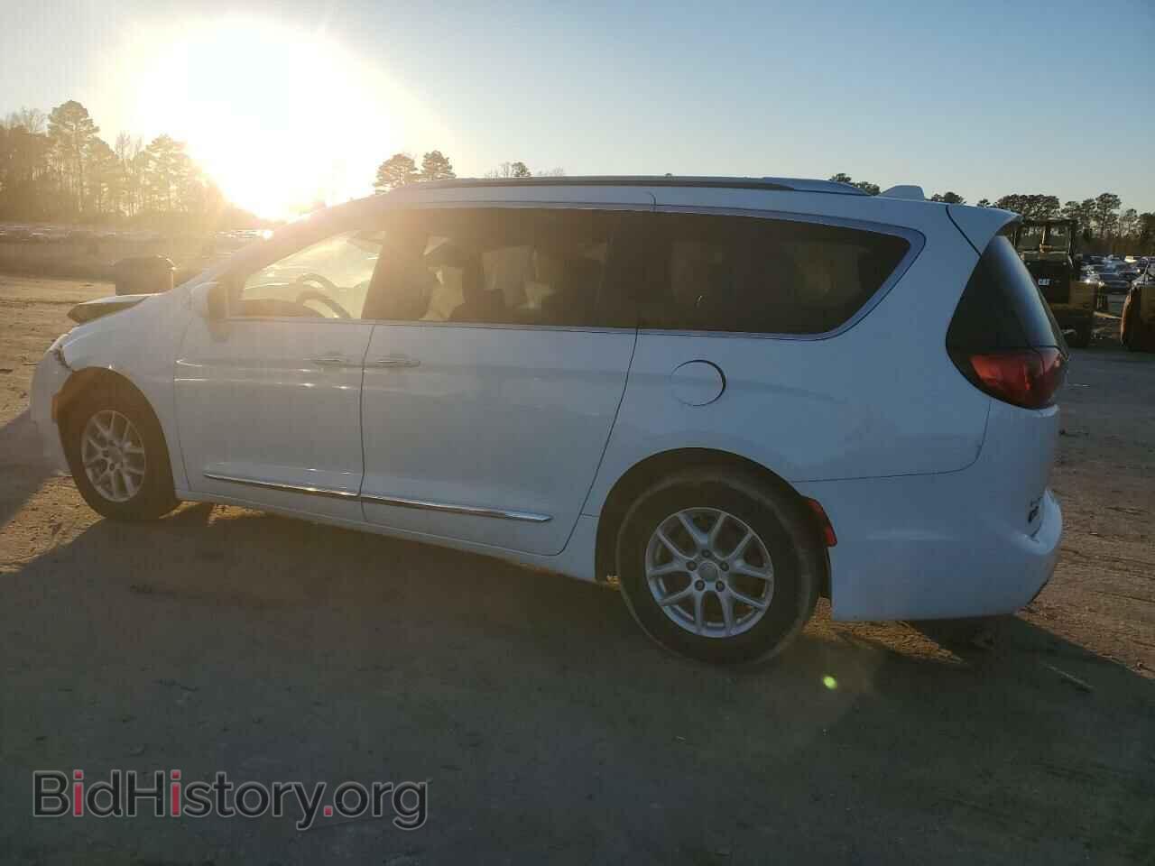 2020 CHRYSLER PACIFICA - VIN: 2C4RC1BG7LR285479 - Фото 2