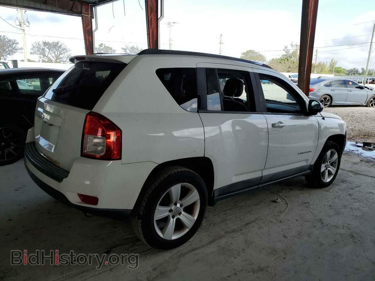 2011 JEEP COMPASS - VIN: 1J4NT1FA4BD195027 - Фото 3