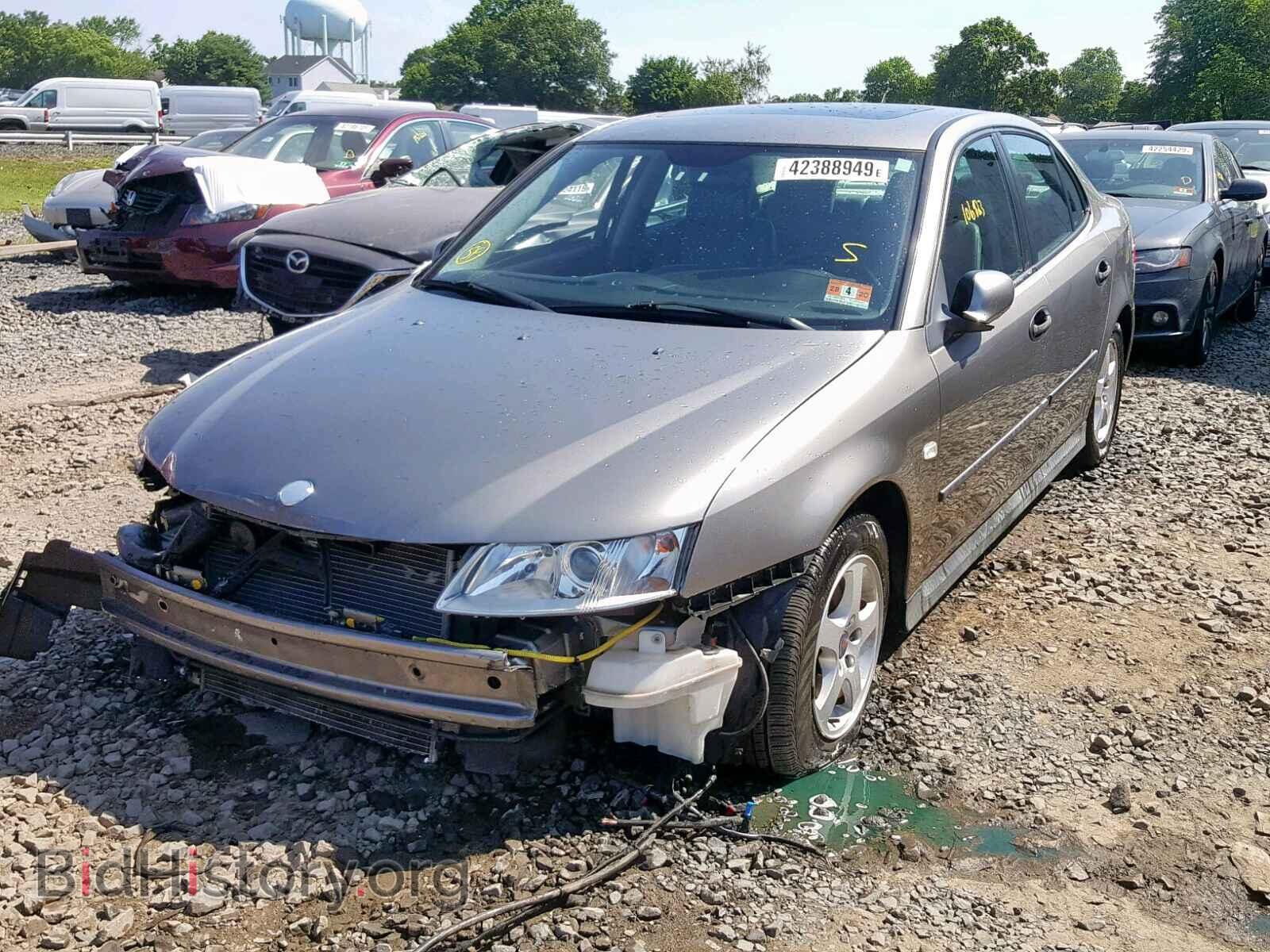 2004 SAAB 9 3 - VIN: YS3FB49S841043297 - Photo 2