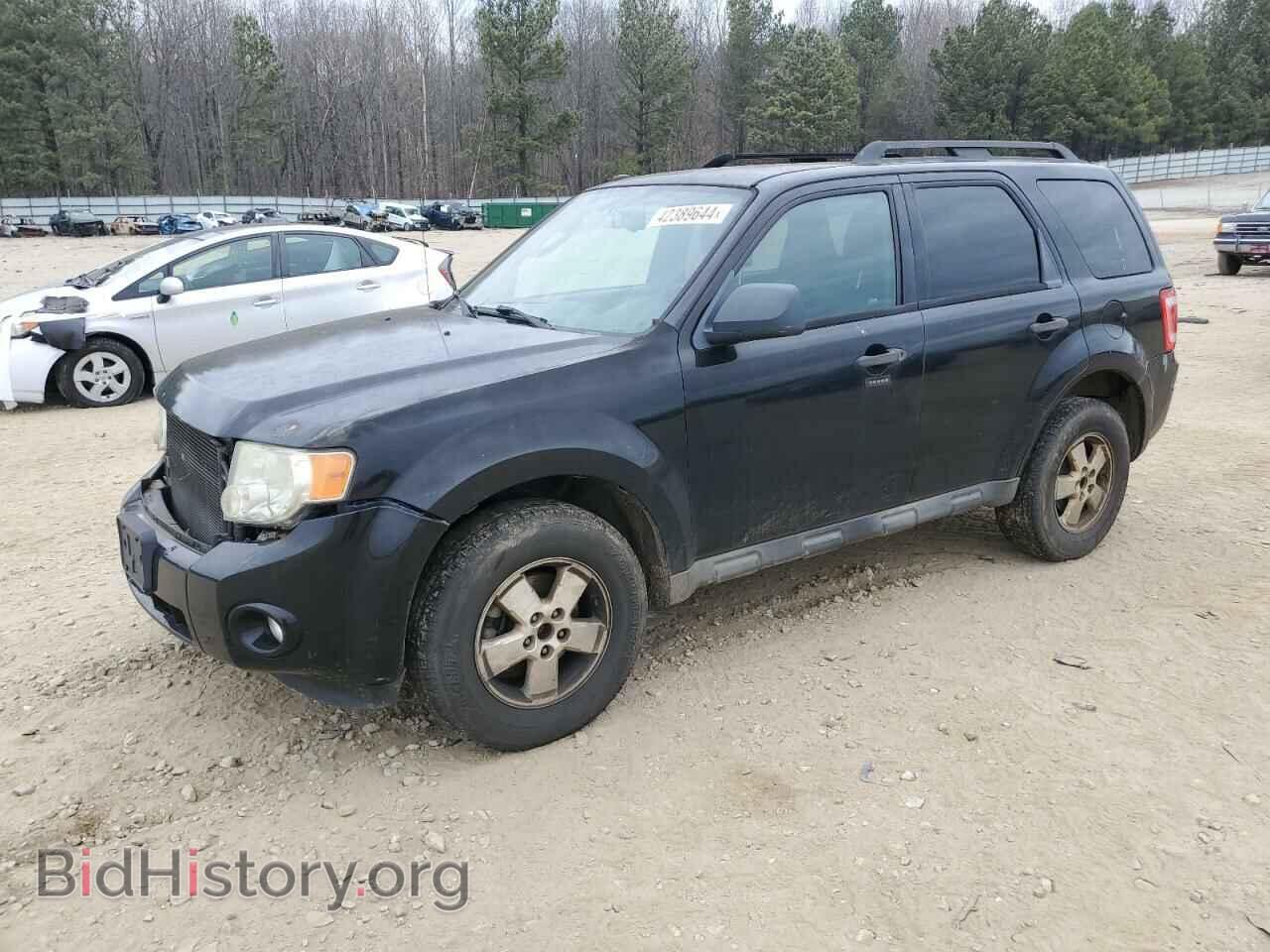 Photo 1FMCU0D70AKB28412 - FORD ESCAPE 2010