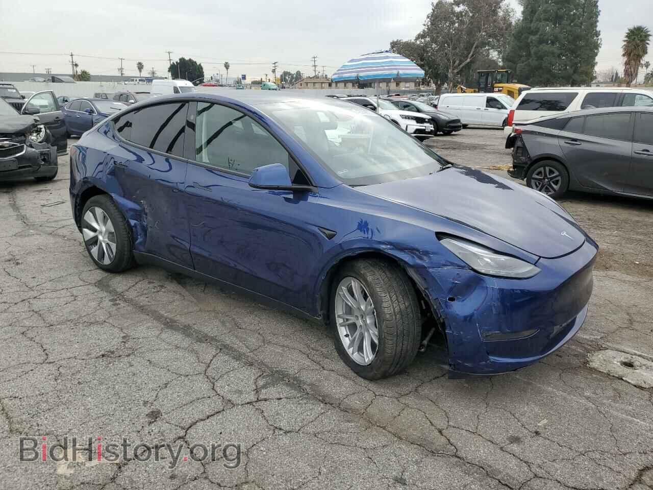 2024 TESLA MODEL Y - VIN: 7SAYGDED5RF082102 - Photo 4
