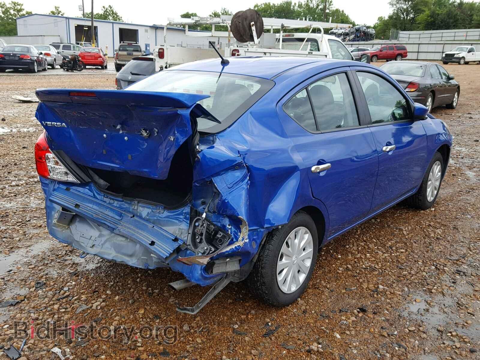 2017 NISSAN VERSA - VIN: 3N1CN7AP3HL835952 - Photo 4