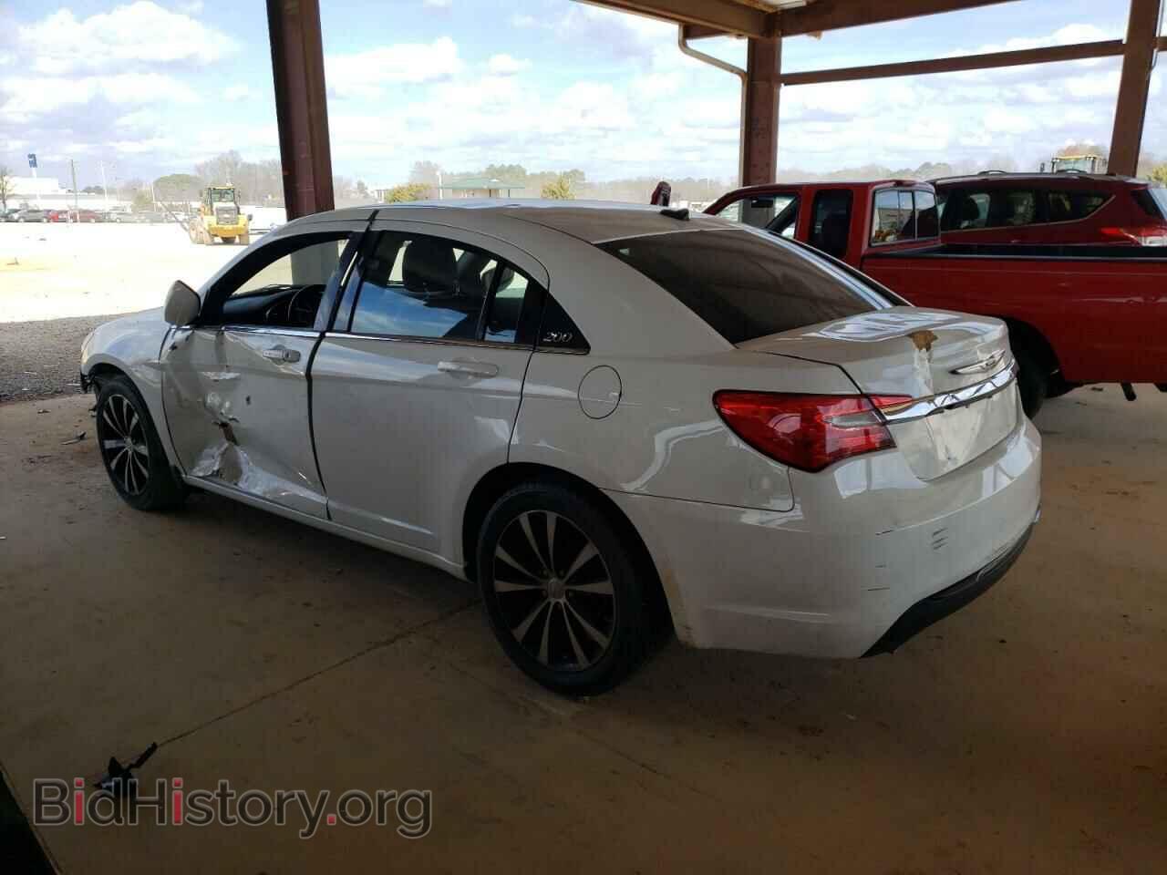 2012 CHRYSLER 200 - VIN: 1C3CCBBG7CN297628 - Фото 2