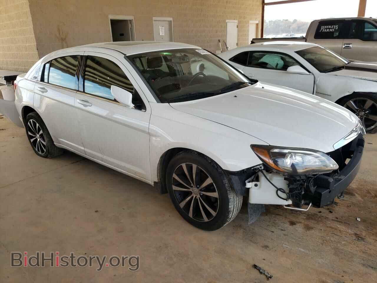 2012 CHRYSLER 200 - VIN: 1C3CCBBG7CN297628 - Фото 4
