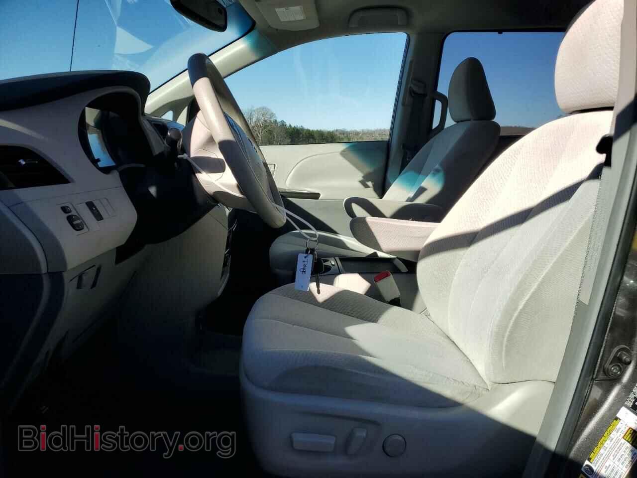 2011 TOYOTA All Models - VIN: 5TDKK3DC7BS042108 - Фото 7