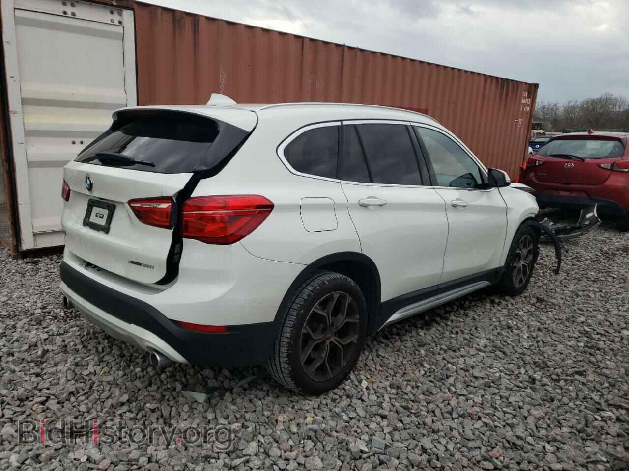 2021 BMW X1 - VIN: WBXJG9C08M5U18656 - Фото 3