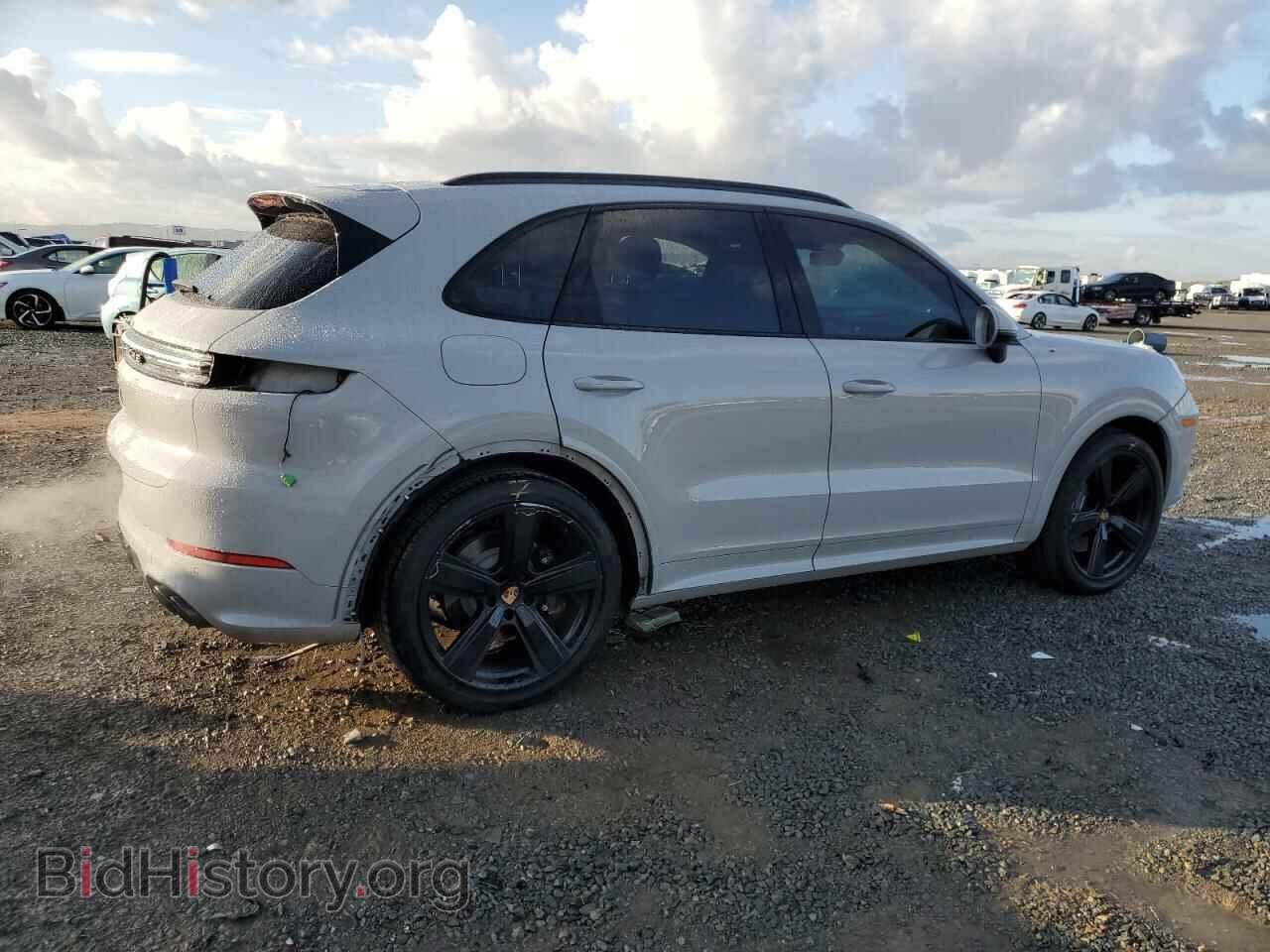 2024 PORSCHE CAYENNE - VIN: WP1AA2AY7RDA03399 - Photo 3