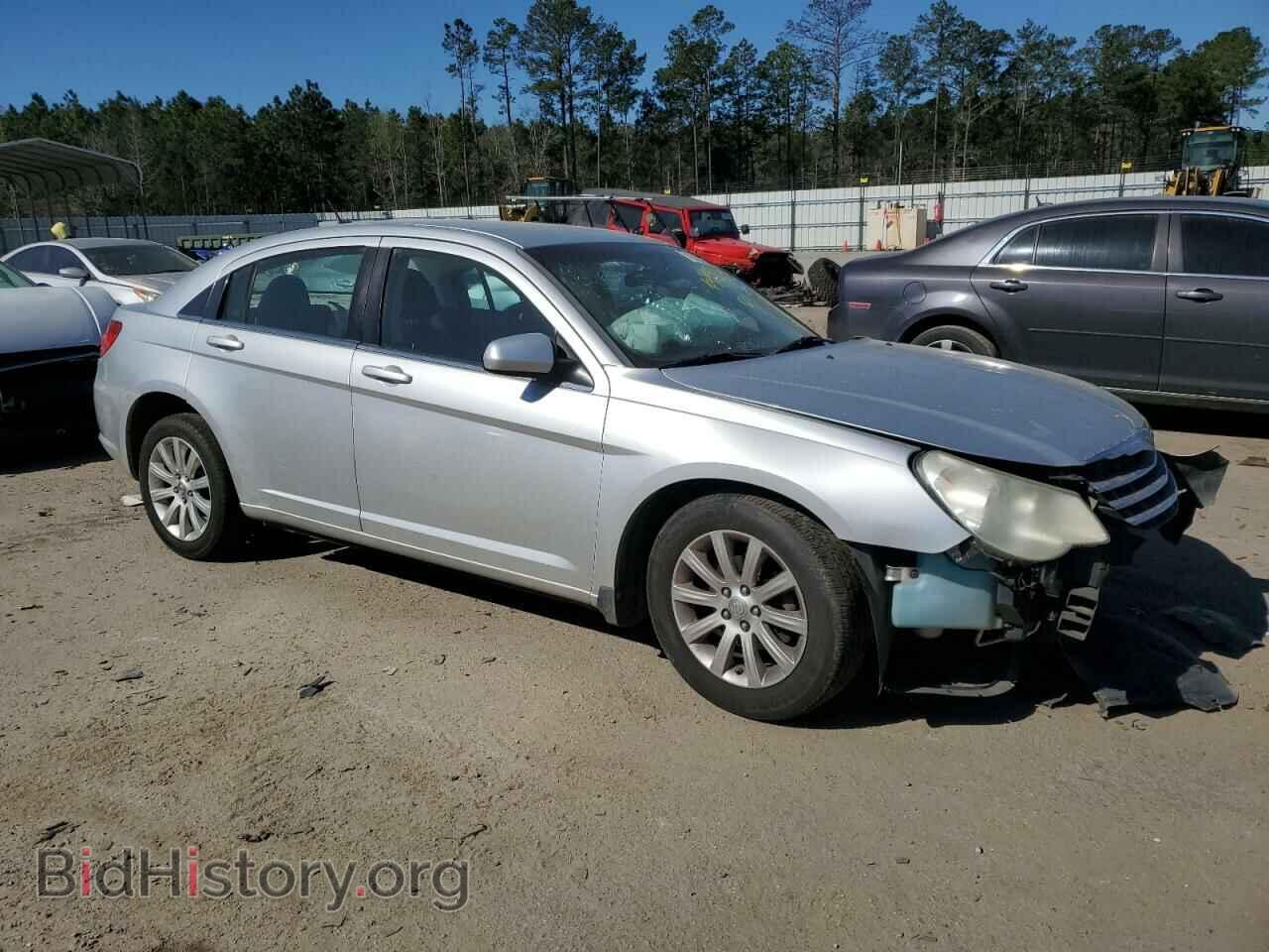 2010 CHRYSLER SEBRING - VIN: 1C3CC5FB9AN208512 - Фото 4