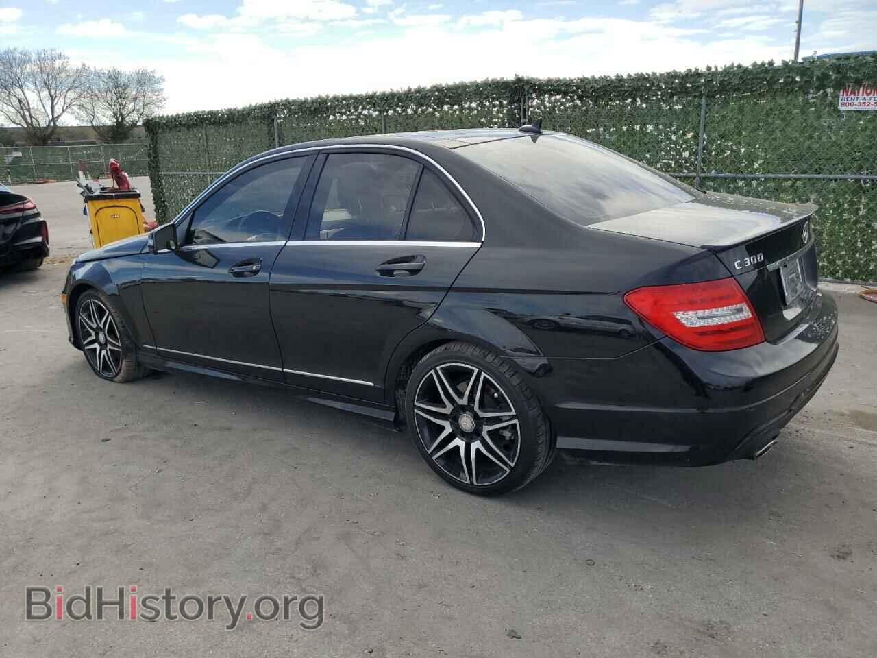 2013 MERCEDES-BENZ C-CLASS - VIN: WDDGF8AB2DR293113 - Фото 2