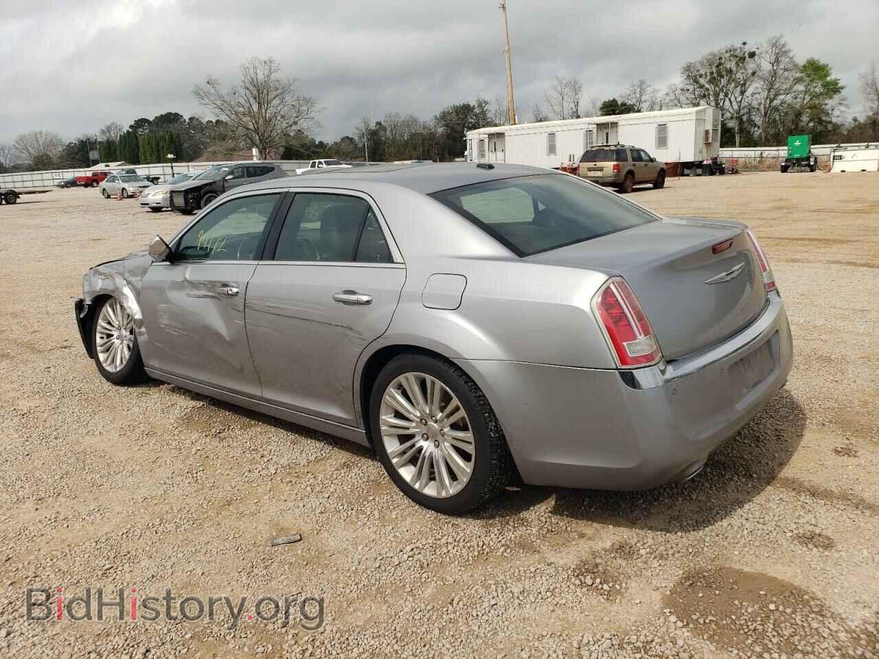2011 CHRYSLER 300 - VIN: 2C3CA6CT3BH538889 - Фото 2