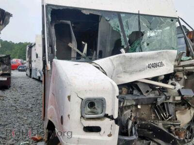 2006 Ford ECONOLINE, white — VIN 1FCJE39L46DA46050, Copart