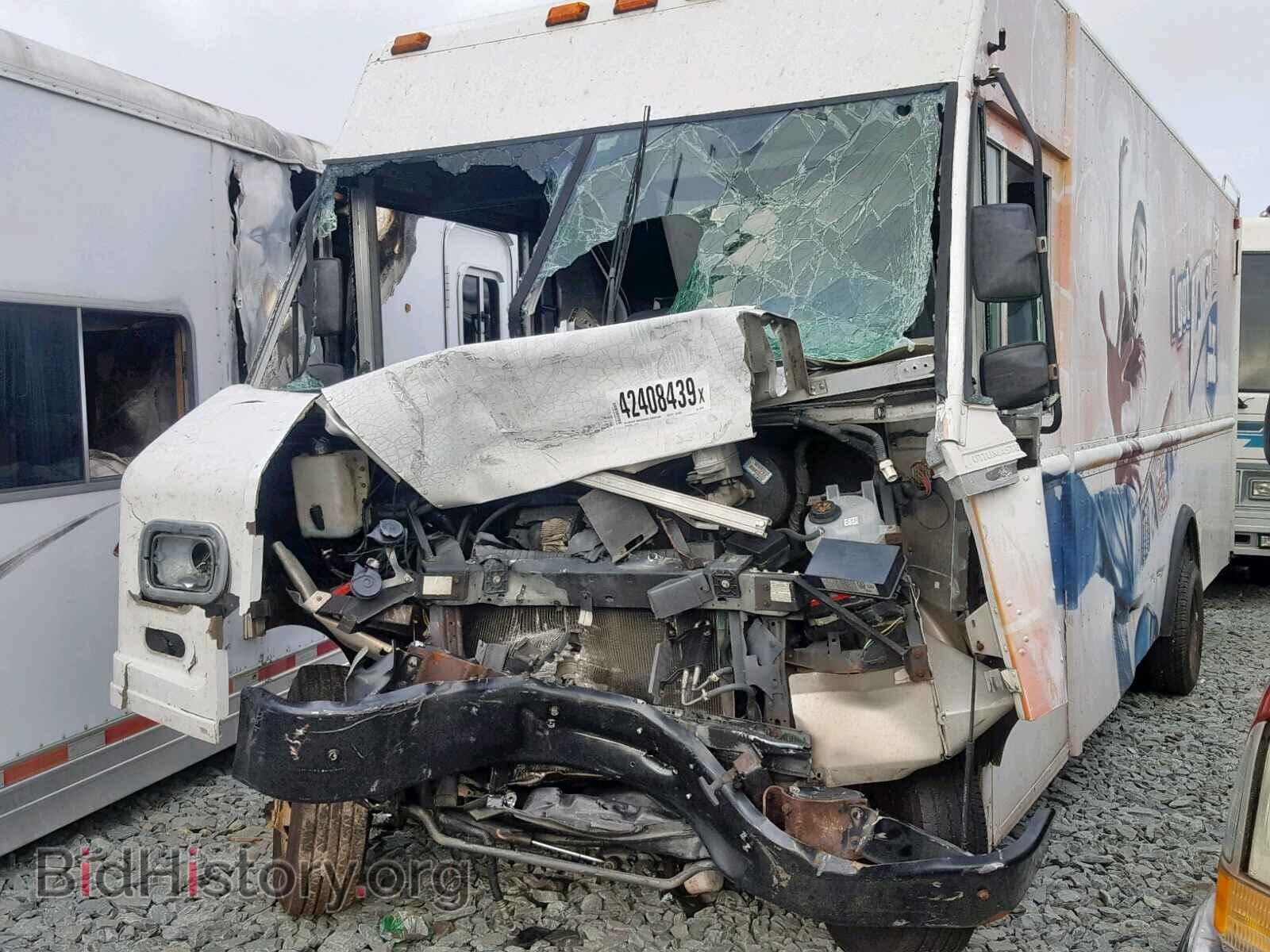 2006 FORD ECONOLINE - VIN: 1FCJE39L46DA46050 - Фото 2