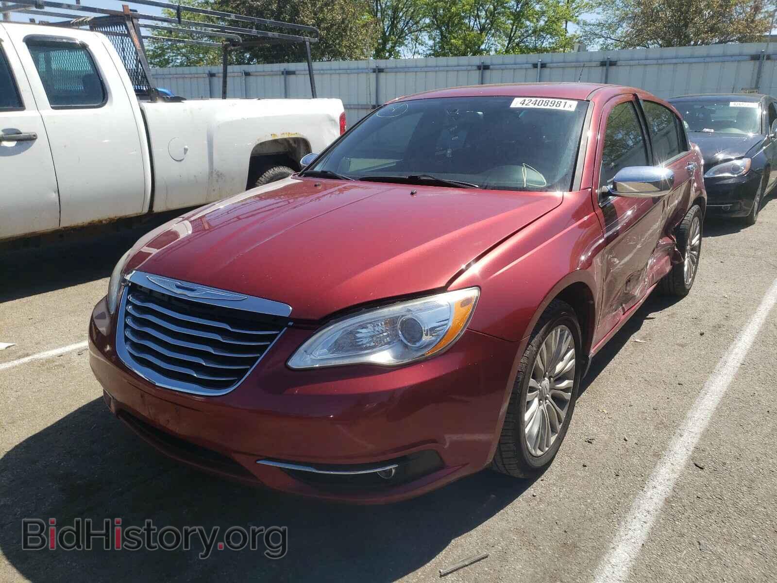 2011 CHRYSLER 200 - VIN: 1C3BC2FG0BN525232 - Фото 2