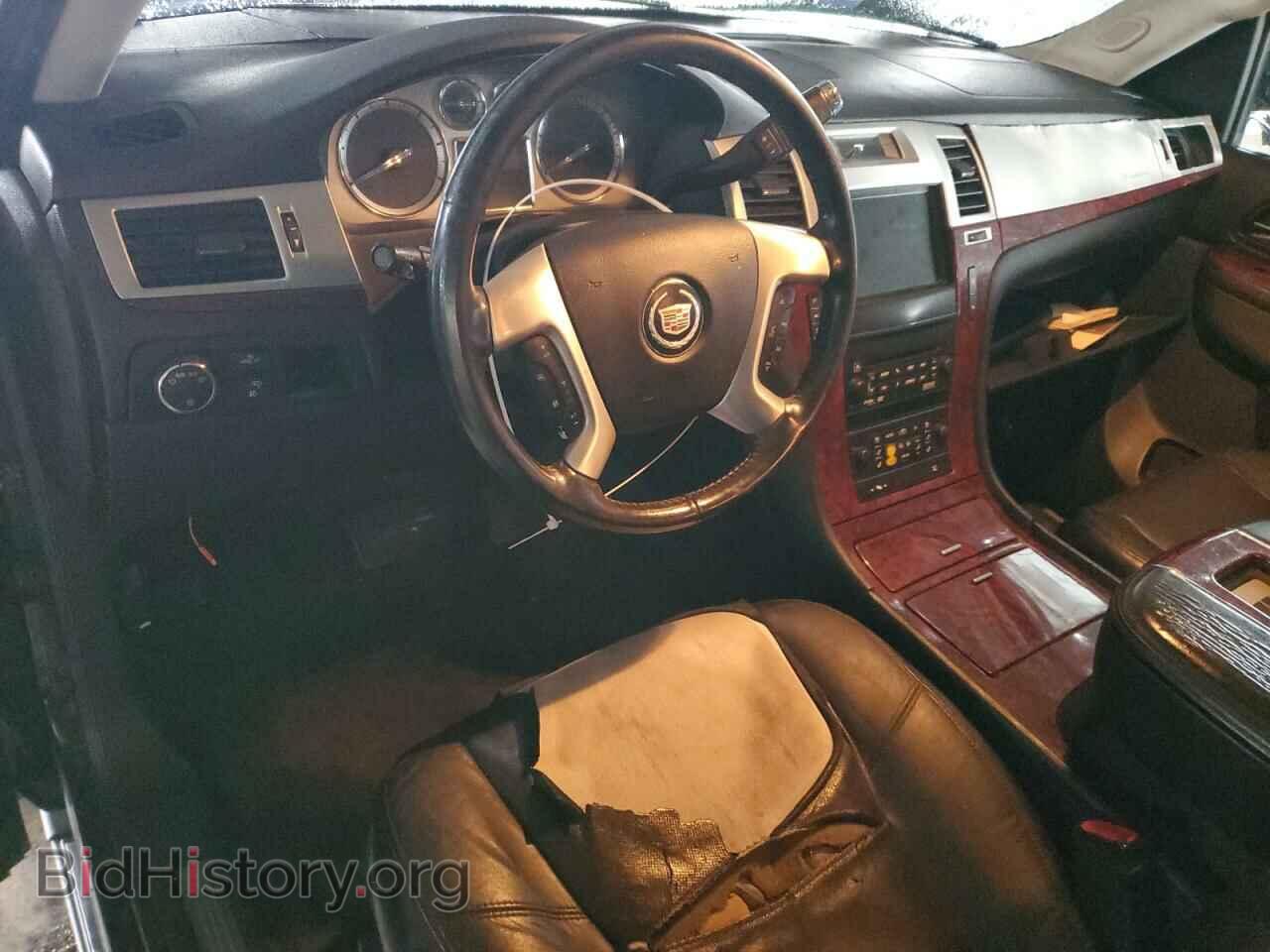 2011 CADILLAC ESCALADE - VIN: 1GYS3JEF1BR134057 - Фото 8