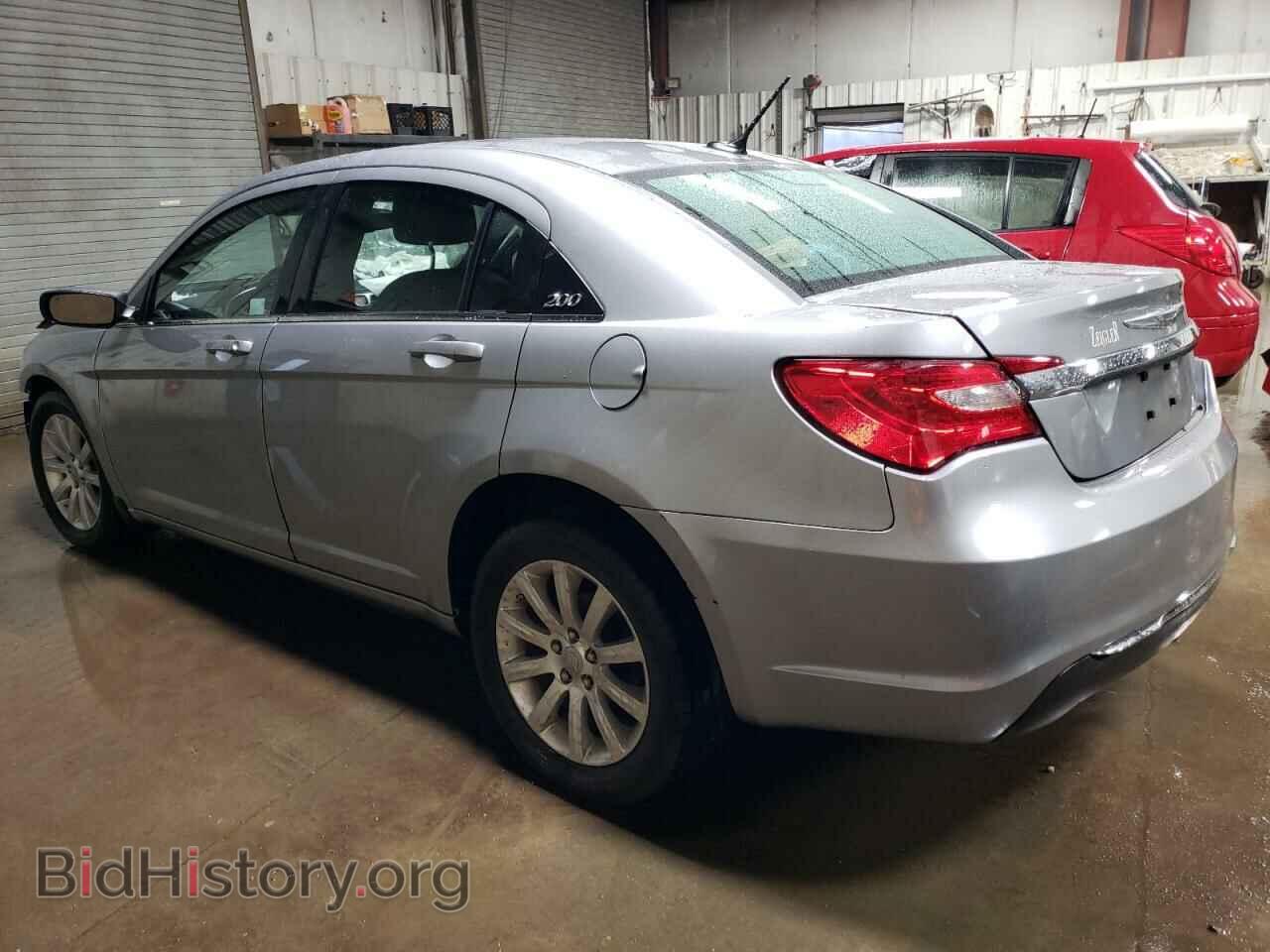 2013 CHRYSLER 200 - VIN: 1C3CCBBB2DN573963 - Фото 2