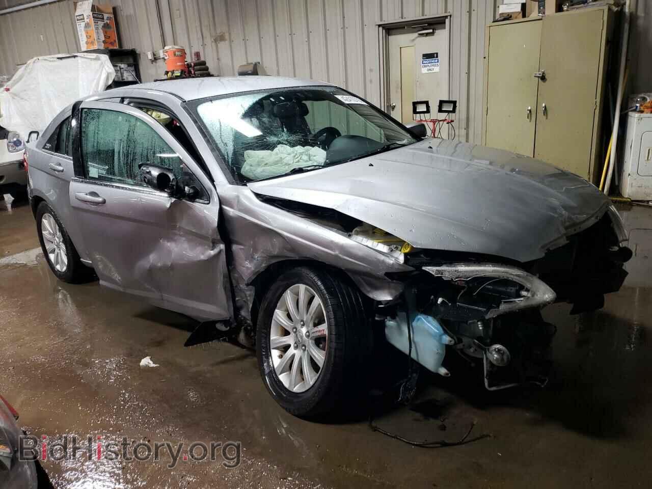 2013 CHRYSLER 200 - VIN: 1C3CCBBB2DN573963 - Фото 4