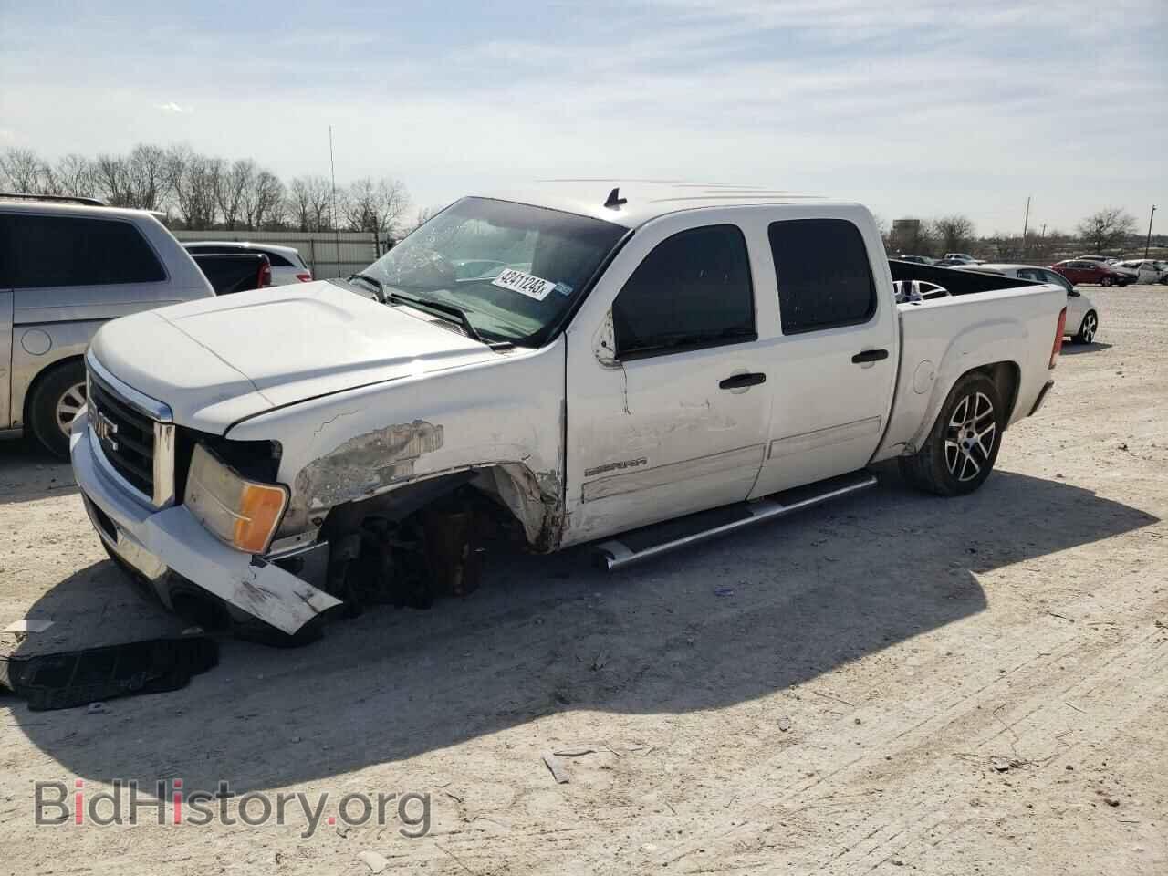 Photo 3GTRKVE37AG213977 - GMC SIERRA 2010
