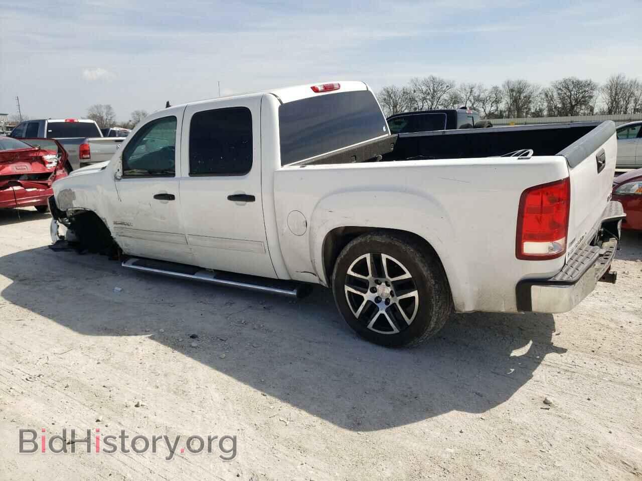 2010 GMC SIERRA - VIN: 3GTRKVE37AG213977 - Фото 2