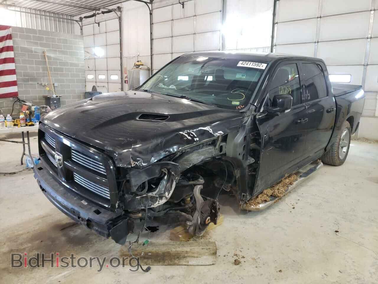 2011 DODGE RAM 1500 - VIN: 1D7RB1CT2BS554263 - Фото 2