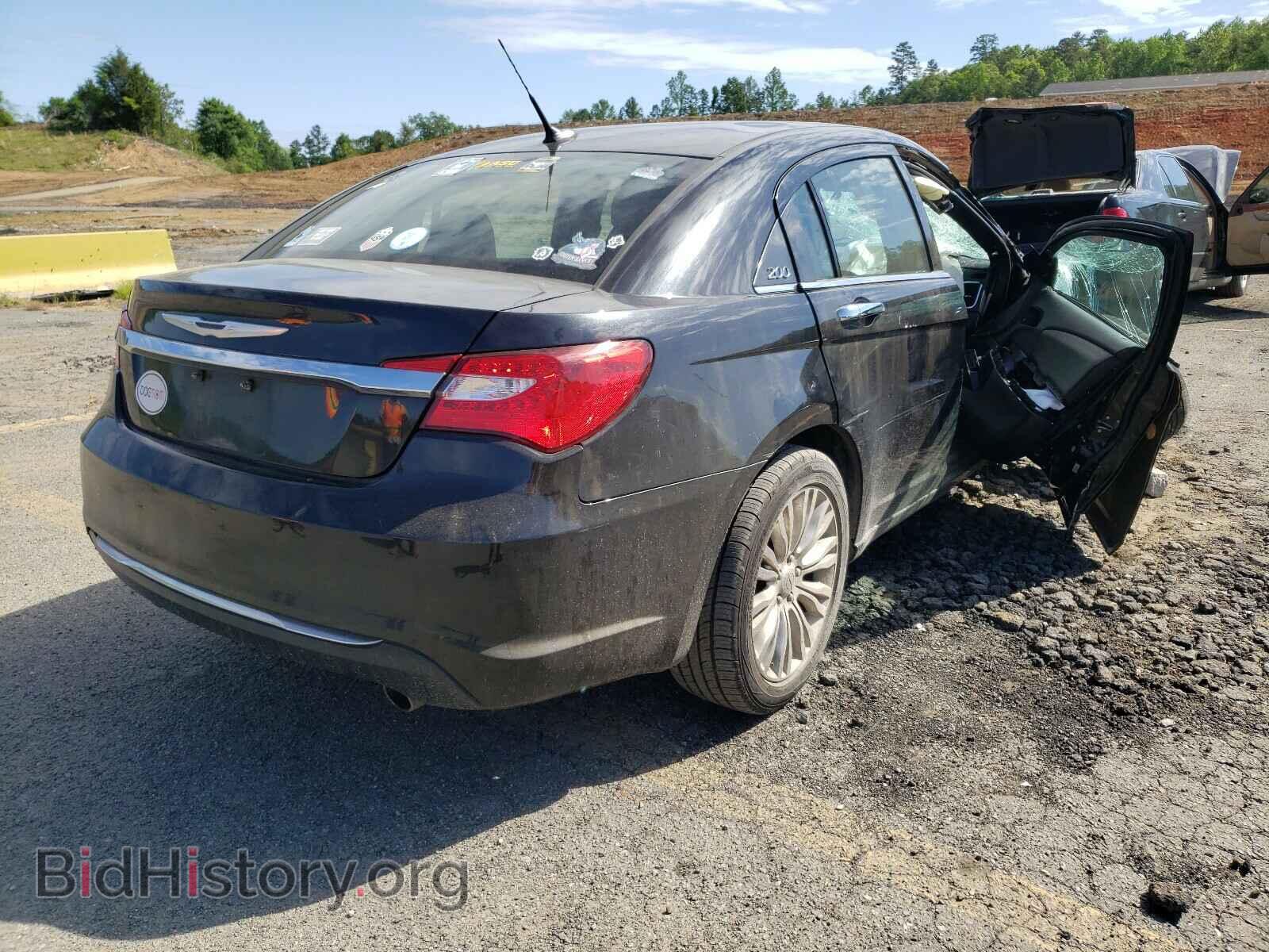 2011 CHRYSLER 200 - VIN: 1C3BC2FG2BN522929 - Photo 4