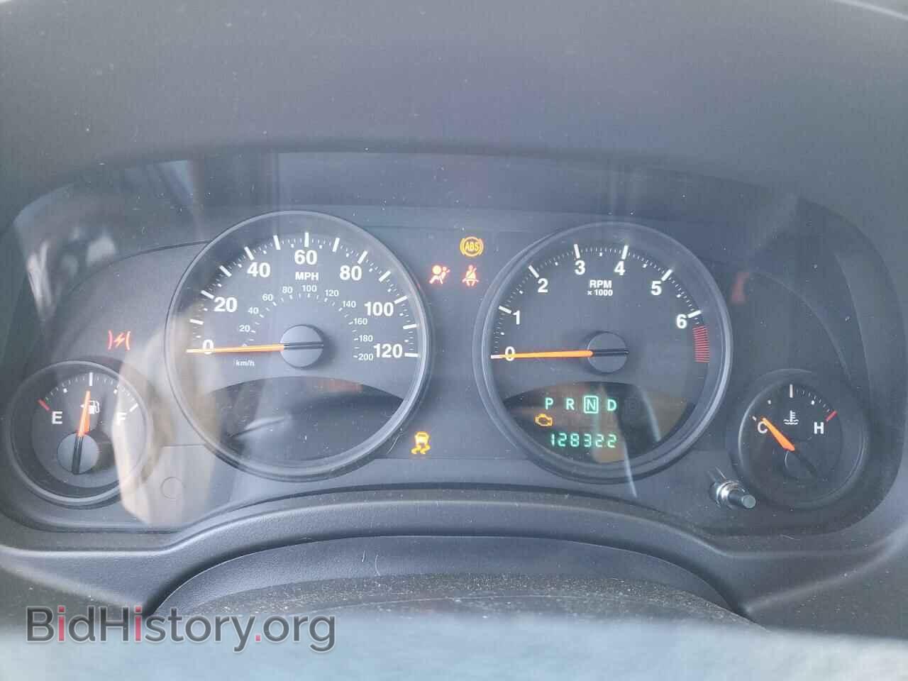 2010 JEEP COMPASS - VIN: 1J4NT4FB0AD585356 - Фото 9