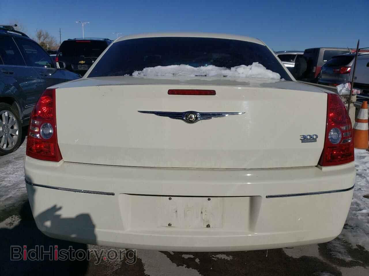2010 CHRYSLER 300 - VIN: 2C3CA4CD2AH211346 - Фото 6