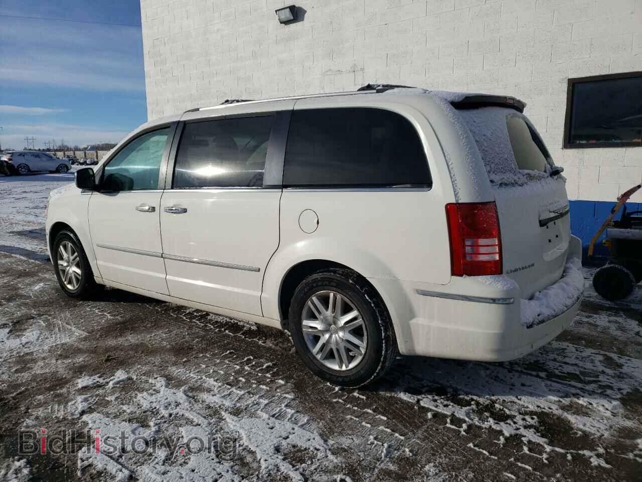 2008 CHRYSLER MINIVAN - VIN: 2A8HR64X38R680750 - Фото 2