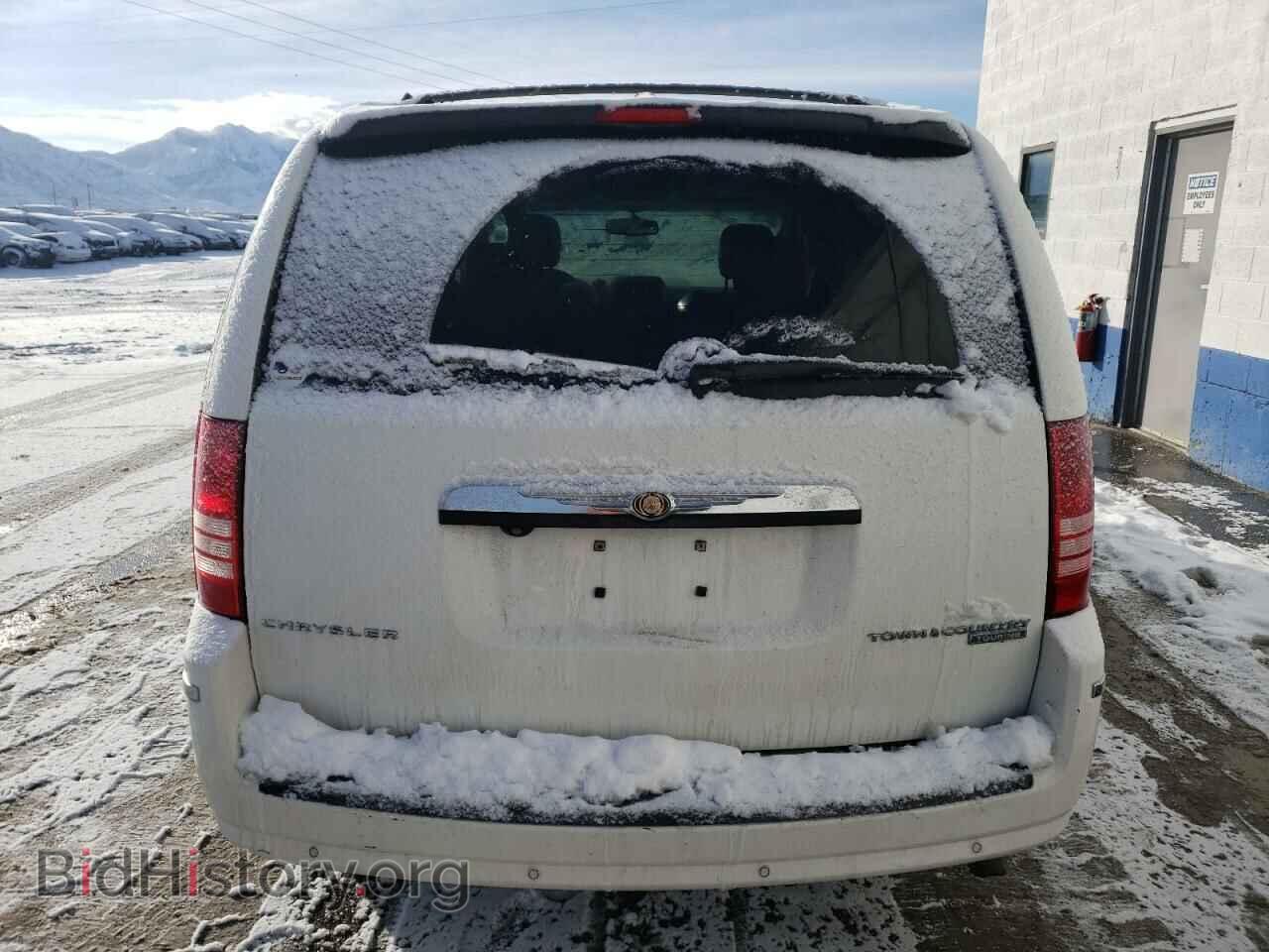 2008 CHRYSLER MINIVAN - VIN: 2A8HR64X38R680750 - Фото 6