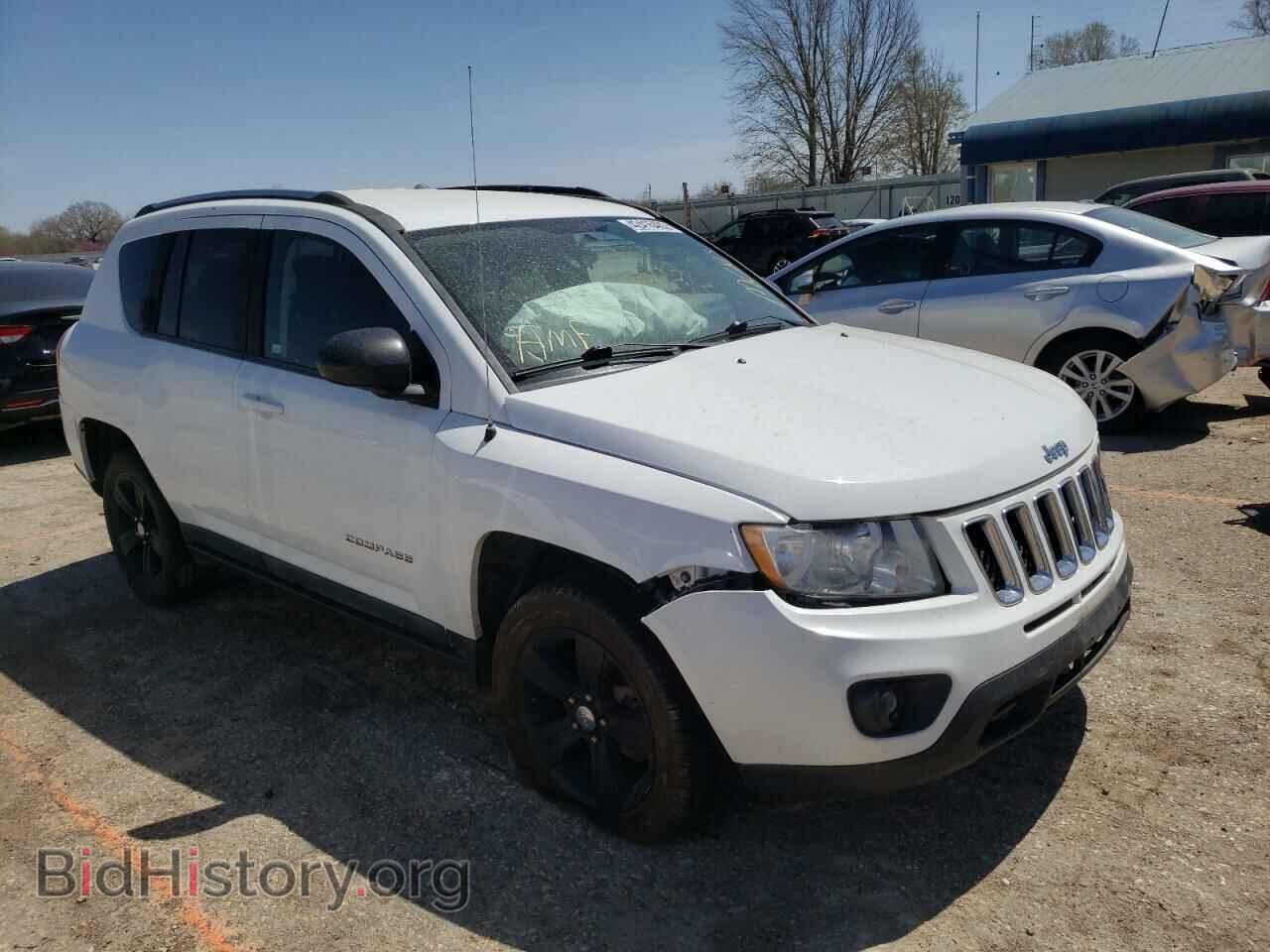 Photo 1J4NF1FB3BD170118 - JEEP COMPASS 2011