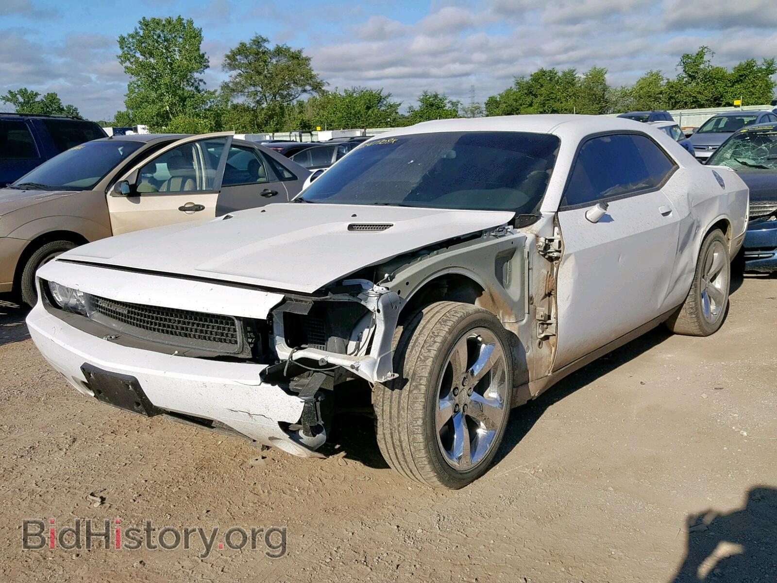 2014 DODGE CHALLENGER - VIN: 2C3CDYAG5EH187125 - Фото 2
