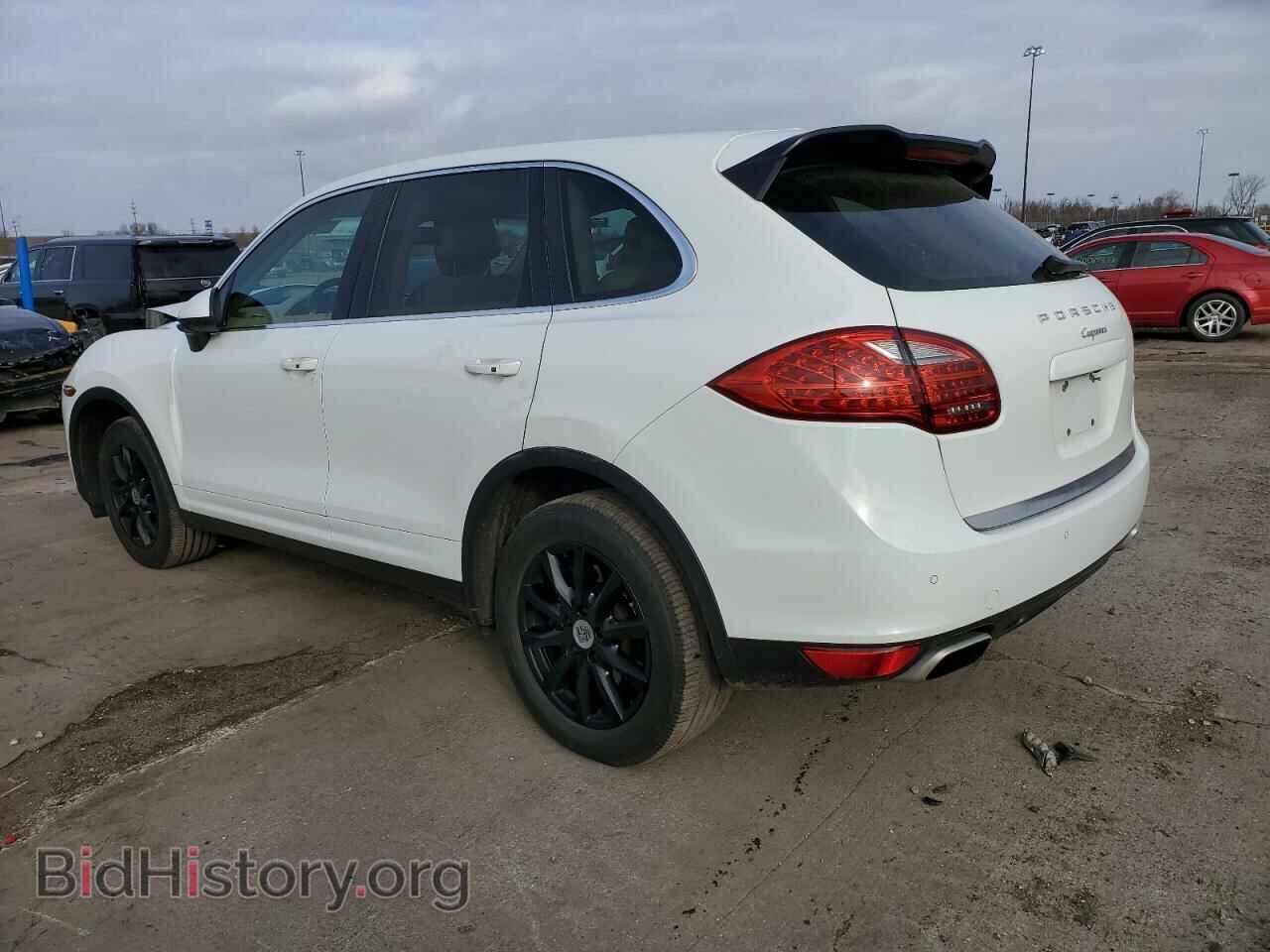 2013 PORSCHE CAYENNE - VIN: WP1AA2A23DLA19156 - Photo 2