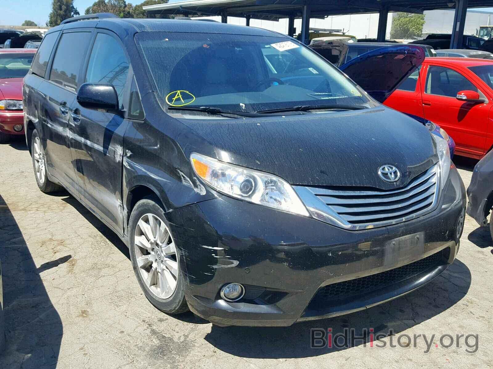 Фотография 5TDYK3DC6CS258995 - TOYOTA SIENNA XLE 2012