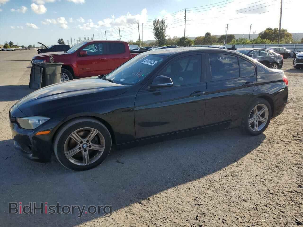 Photo WBA3A5C50DF353045 - BMW 3 SERIES 2013