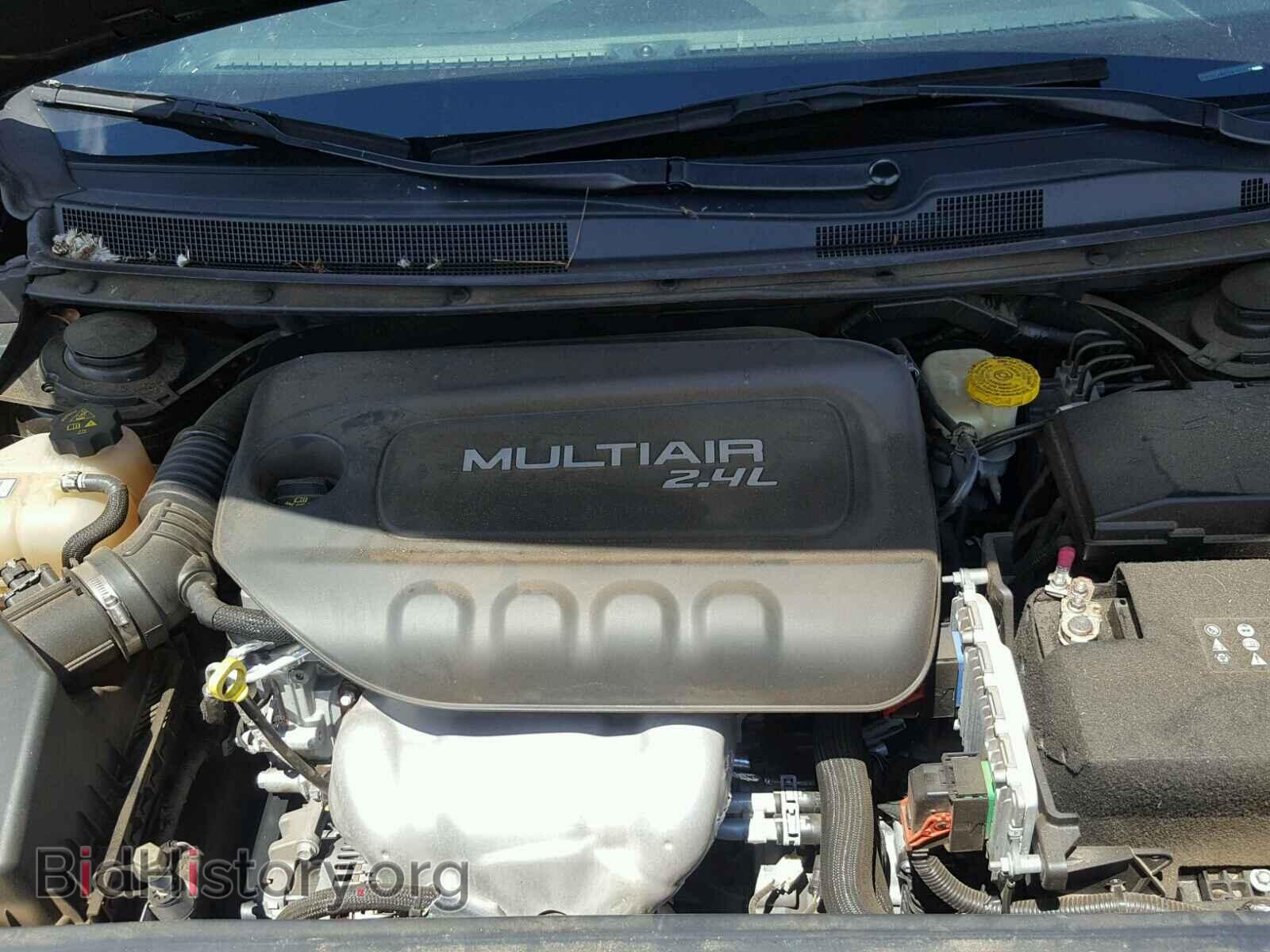 2016 CHRYSLER 200 - VIN: 1C3CCCAB8GN165379 - Фото 7