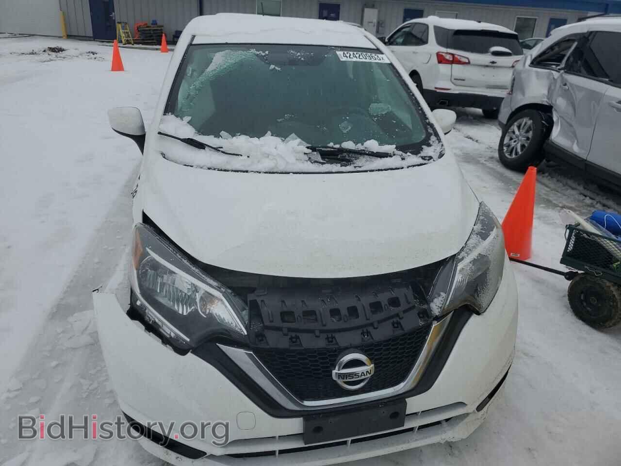 2018 NISSAN VERSA - VIN: 3N1CE2CP9JL360054 - Photo 5