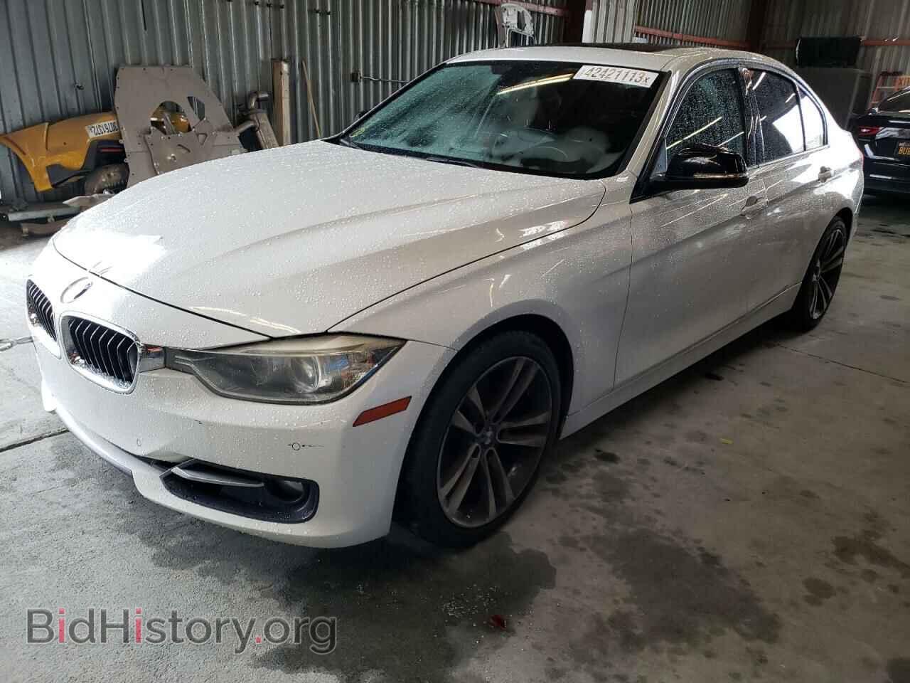Photo WBA3A5C57CF340954 - BMW 3 SERIES 2012
