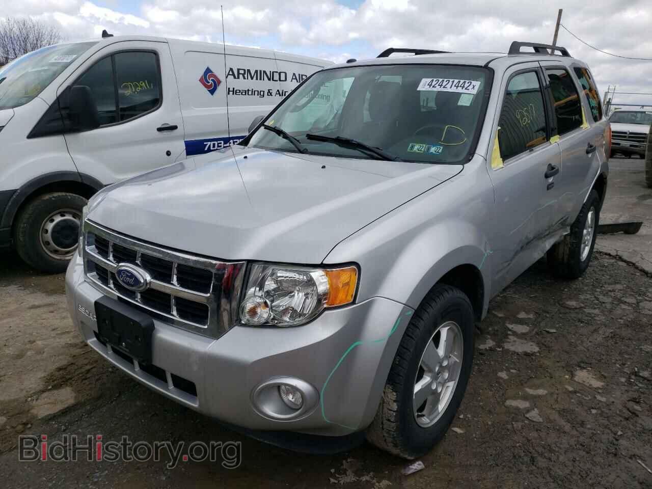 2011 FORD ESCAPE - VIN: 1FMCU0D75BKC21475 - Фото 2
