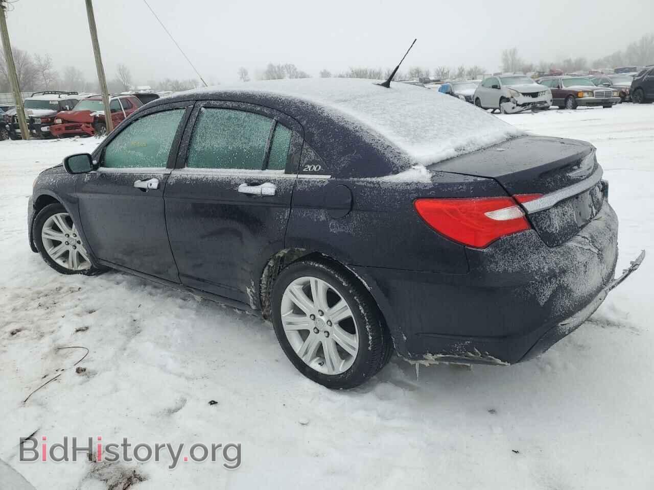 2011 CHRYSLER 200 - VIN: 1C3BC1FB1BN527893 - Фото 2
