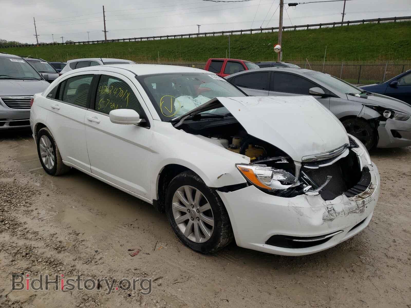 Photo 1C3BC1FG3BN569722 - CHRYSLER 200 2011